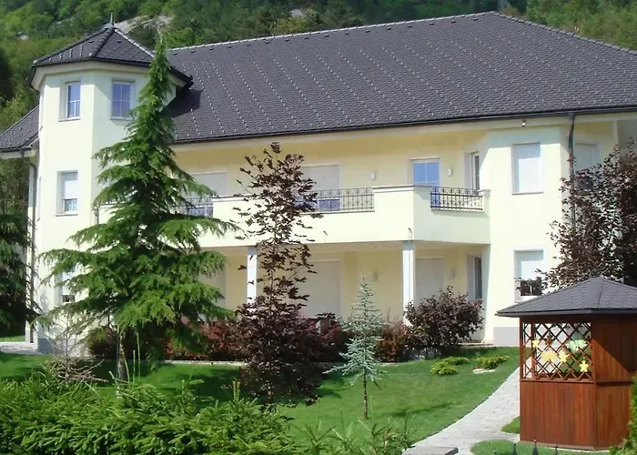 Alpine Marcella * Zirovnica